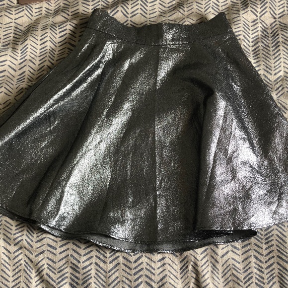 H&M Dresses & Skirts - NWT H&M Metallic Silver Skirt